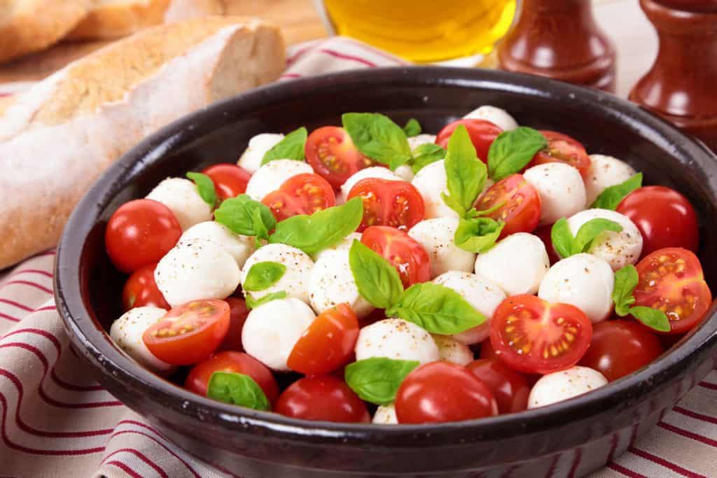 Mozzarella Caprese Salat